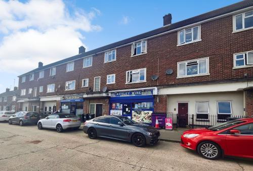 3 & 4 The Parade, Hall Road, Aveley, South Ockendon, RM15