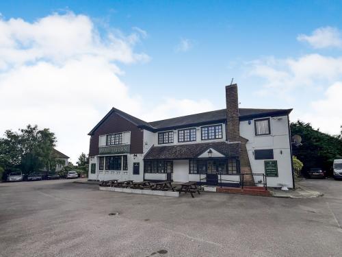 The Park Tavern Public House, 170 Romford Road, Aveley, South Ockendon, RM15