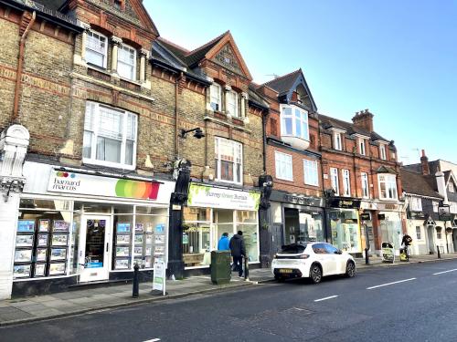 234-236 High Street, Dorking, RH4