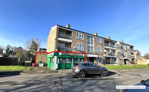 9 Minster Way, Slough, SL3