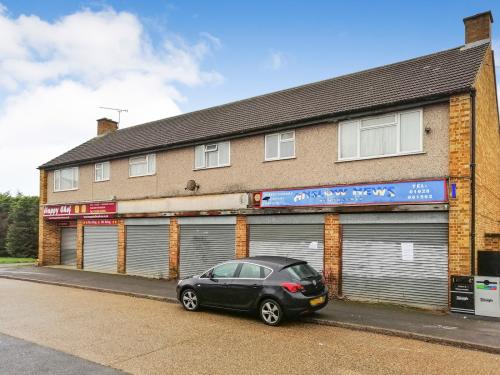 10-16 Anslow Place, Slough, SL1