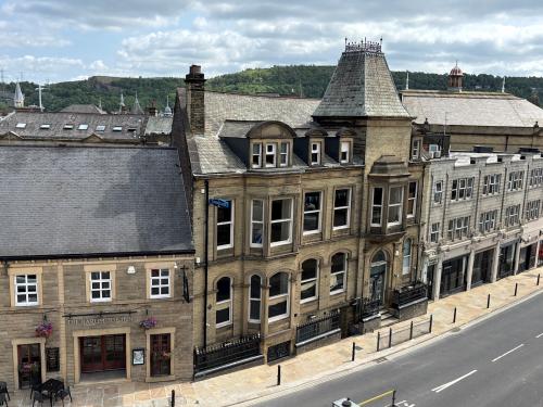24 Fountain Street, Halifax, HX1