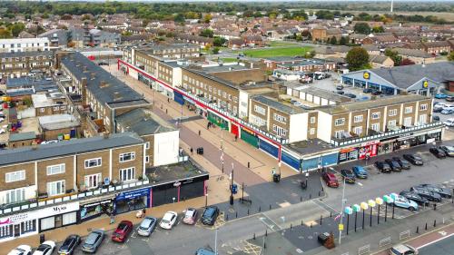 1-12,14a-f,15-23,25,27,29 Derwent Parade, South Ockendon, RM15