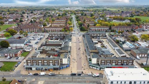 1-12,14a-f,15-23,25,27,29 Derwent Parade, South Ockendon, RM15