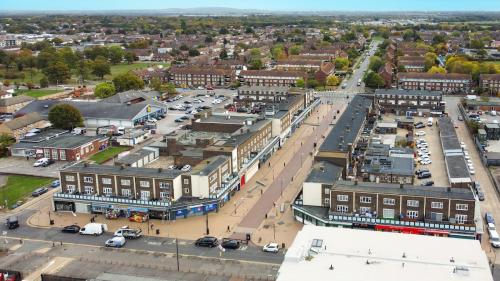 1-12,14a-f,15-23,25,27,29 Derwent Parade, South Ockendon, RM15