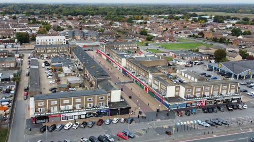 1-12,14a-f,15-23,25,27,29 Derwent Parade, South Ockendon, RM15