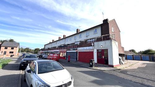 69, 71, 73, 75, 77, 79, 81, 83 Garron Lane, South Ockendon, RM15