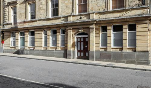 75 Cheap Street, Sherborne, DT9