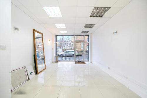 809 Harrow Road, Willesden, London, NW10