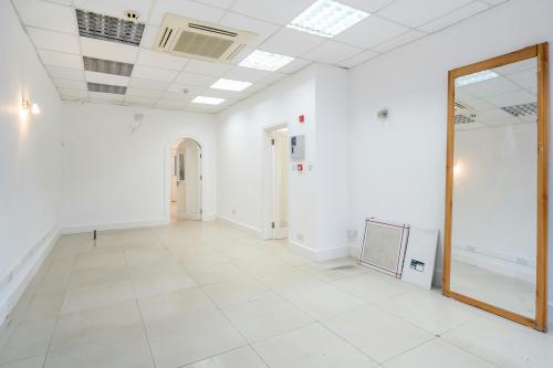 809 Harrow Road, Willesden, London, NW10