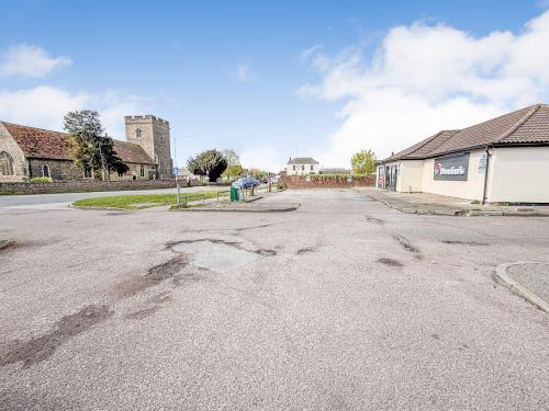 8 Linford Road, Chadwell St Mary, Grays, RM16