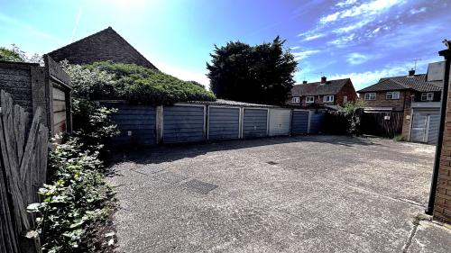 Garage Compound, Reddington Drive, Slough, SL3