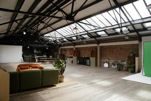 Unit 22 Dailley Building, Lanzarote Works, Hackney, London, E8