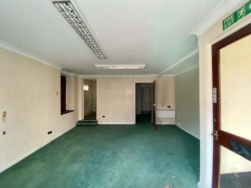 48A High Street, Hungerford, RG17