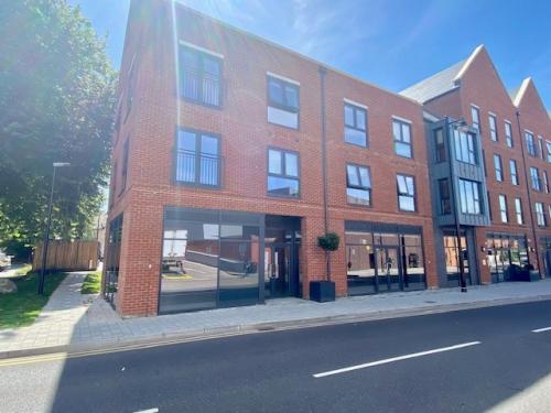 Unit B,Block B Garter House, Weavers Yard, 12 Market Street, Newbury, RG14