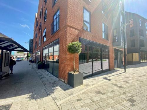 Unit A, Block B Garter House, Weavers Yard, Market Street, Newbury, RG14