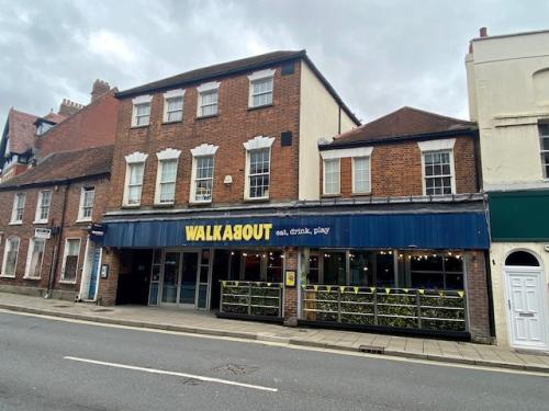 42 Cheap Street, Newbury, RG14