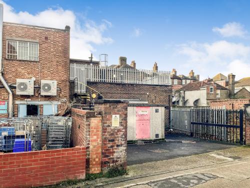 5 High Street, Gosport, PO12