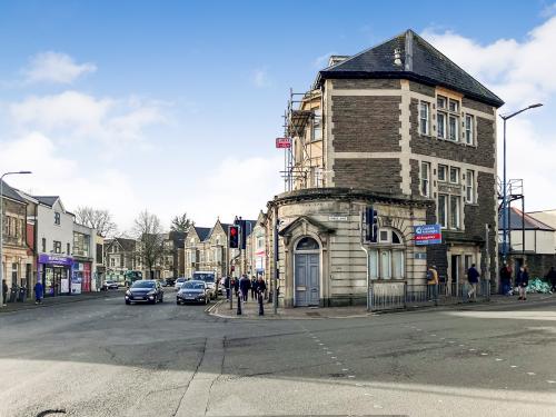 207 Richmond Road, Cardiff, CF24