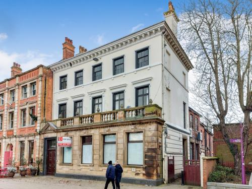 21 The Square, Retford, DN22
