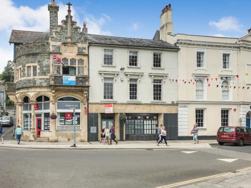 Bedford House, Duke Street/Bedford Square, Tavistock, PL19