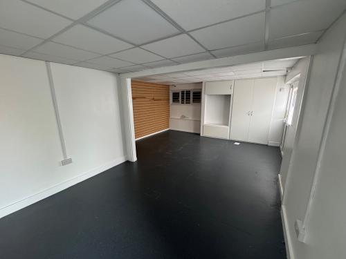 928 Melton Road, Thurmaston, Leicester, LE4