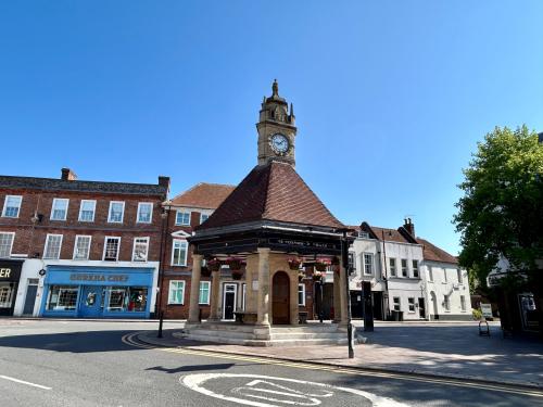 15 The Broadway, Newbury, RG14