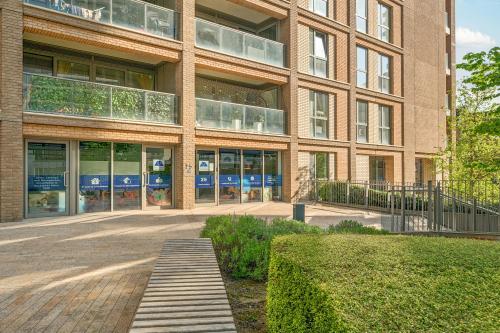 25 Limeharbour, Isle of Dogs, London, E14