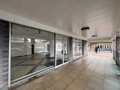 Unit 19 Fryern Arcade, Winchester Road, Chandlers Ford, Eastleigh, SO53