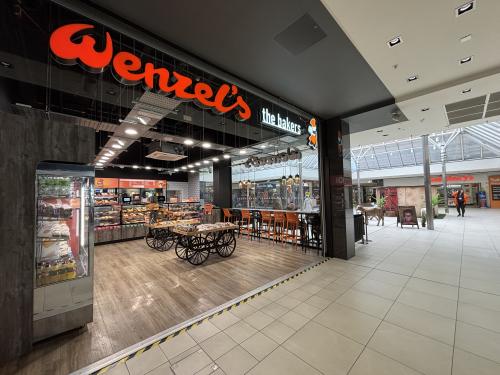 Unit 24 Victoria Place Shopping Centre, Wolsey Walk, Woking, GU21