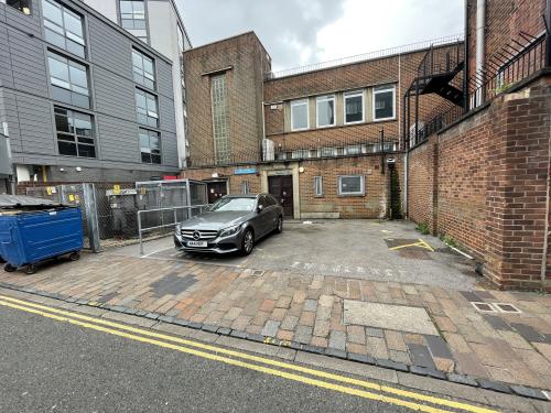 Rear Of 27 Guildhall Walk, Portsmouth, PO1