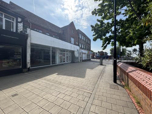 392 Bitterne Road, Southampton, SO18