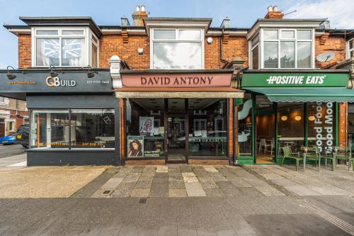 149 Winter Road, Southsea, PO4