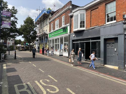 56 High Street, Alton, GU34