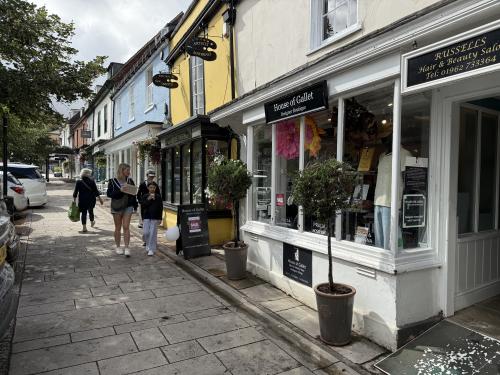 Units 1-2, 19 Broad Street, Alresford, SO24