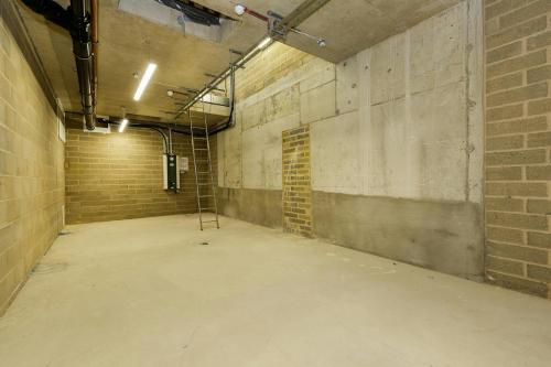 27 Toynbee Street, Spitalfields, London, E1