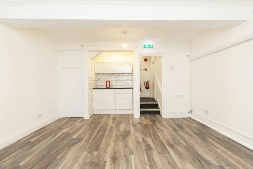 73 Long Lane, Farringdon, London, EC1A