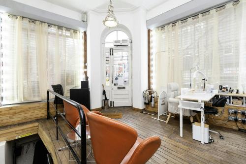 138 Grays Inn Road, Farringdon, London, WC1X
