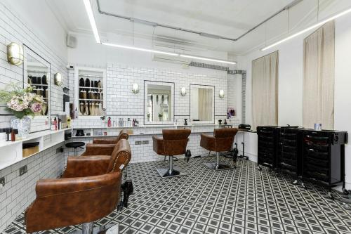 138 Grays Inn Road, Farringdon, London, WC1X