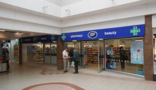Unit 18, Saddlers Centre, 14-16 Bradford Mall, Walsall, WS1