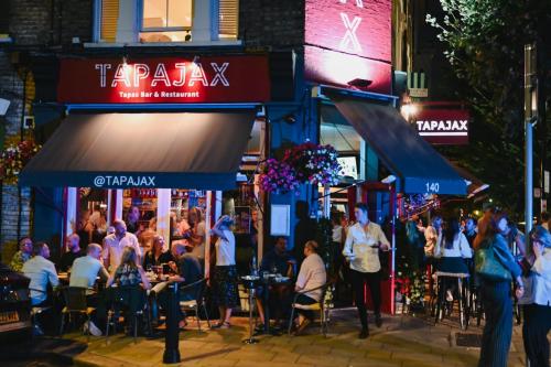 140 St Johns Hill, Clapham, London, SW11