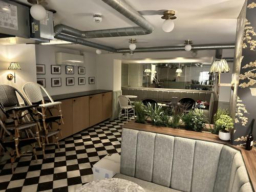 105 Parkway, Camden, London, NW1