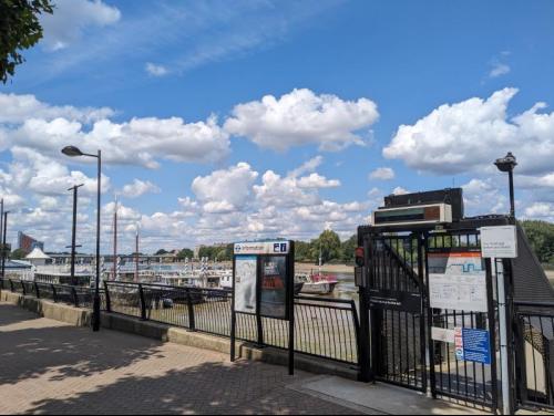 Creek Lane, Wandsworth, London, SW18