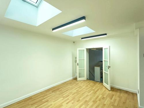 82 Hotwell Road, Bristol, BS8