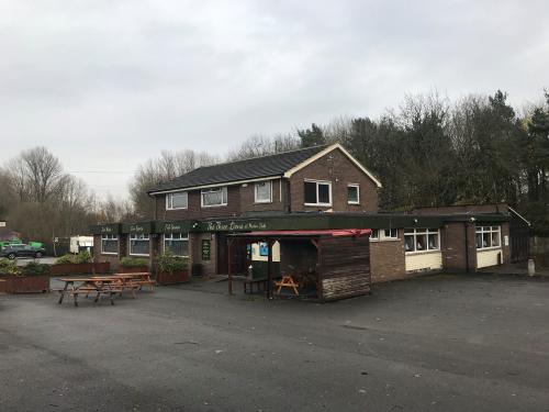 Three Lions, Netherfield Lane, Meden Vale, Mansfield, NG20