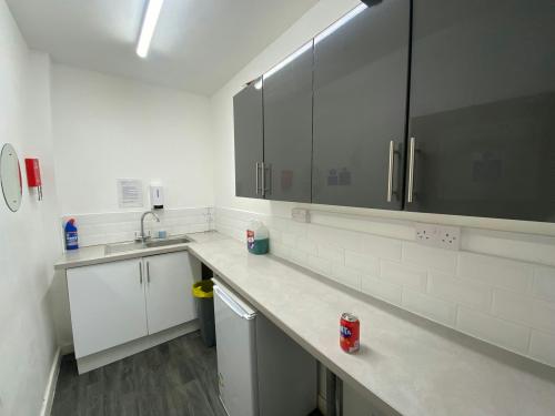 Curtis House Business Centre, Berking Avenue, Leeds, LS9