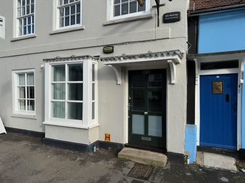 20 Aylesbury End, Beaconsfield, HP9