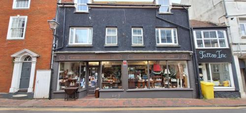 8-10 High Street, Seaford, BN25