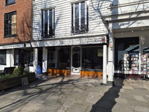 68 The Pantiles, Tunbridge Wells, TN2
