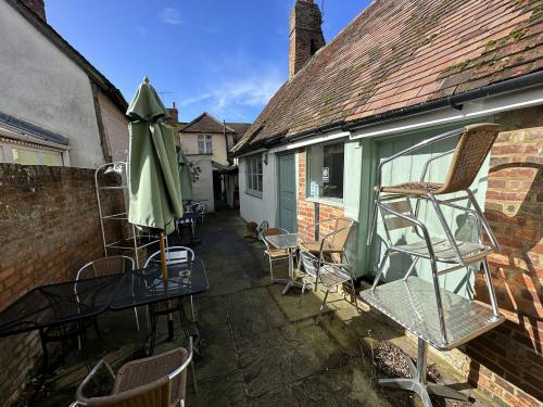 The Coffee House, 3 Buttermarket, Thame, OX9